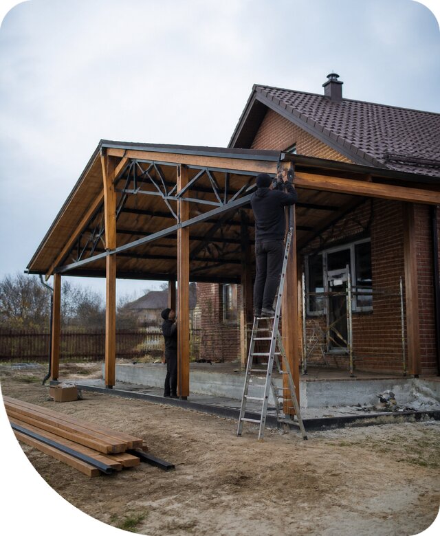Пристройка навеса к дому и участку в Амурске под ключ